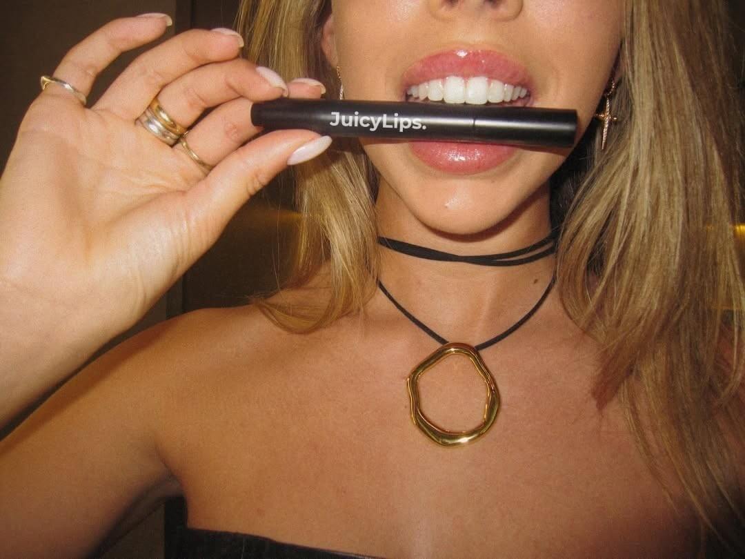 Nice Lips! JuicyLips.